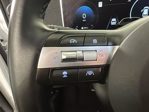 Used 2025 Hyundai Tucson SEL FWD image 15