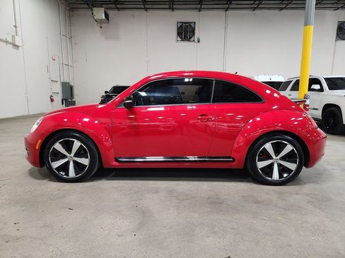 Used 2013 Volkswagen Beetle 2.0T image 7