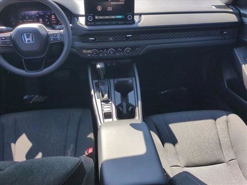 Used 2025 Honda Accord SE image 18