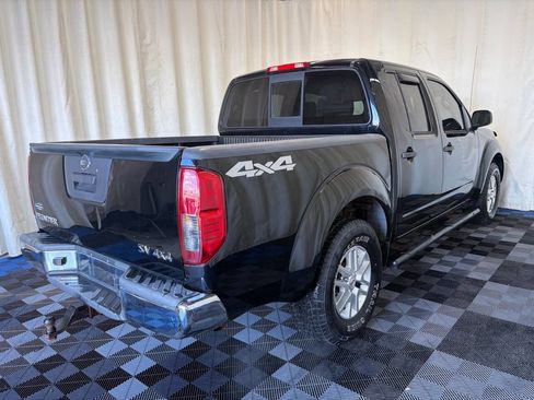 Used 2014 Nissan Frontier SV AWD/4WD image 7