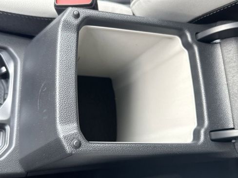 New 2025 Volkswagen Taos SE image 39