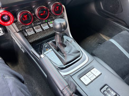 Used 2024 Toyota GR86 Premium RWD image 12
