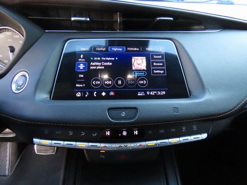 Used 2020 Cadillac XT4 Sport image 24