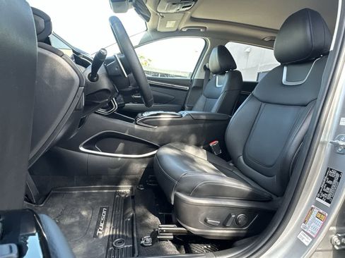 Used 2024 Hyundai Tucson Limited image 3