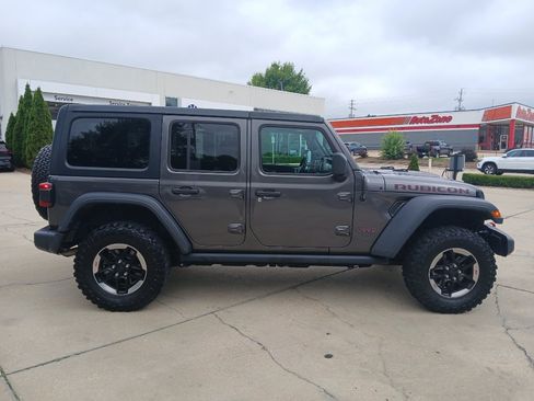 Used 2018 Jeep Wrangler Unlimited Rubicon AWD/4WD image 32