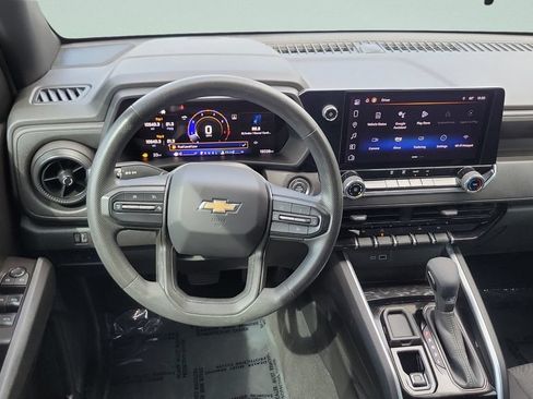 Used 2024 Chevrolet Colorado W/T w/ Technology Package RWD image 12