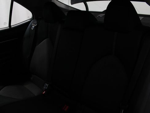 Used 2021 Toyota Camry LE FWD image 17