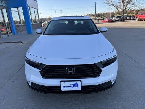 Certified 2025 Honda Accord EX-L image 2