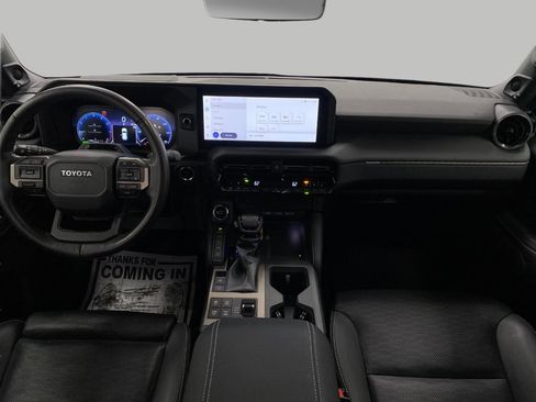 Used 2024 Toyota Land Cruiser image 21