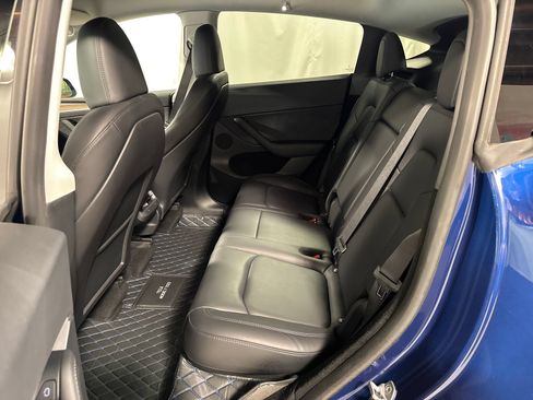 Used 2023 Tesla Model Y Long Range AWD/4WD image 5