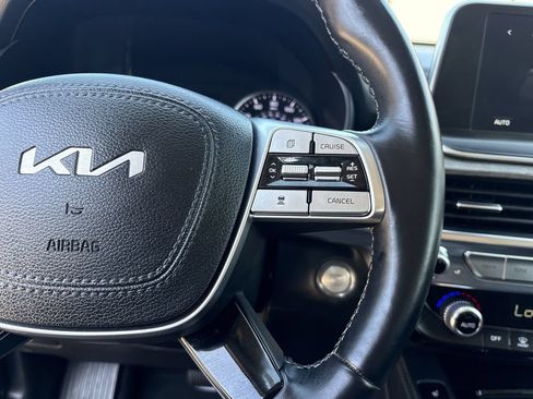 Used 2022 Kia Telluride EX w/ EX Premium Package AWD/4WD image 17