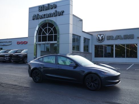 Used 2026 Tesla Model 3 RWD image 1