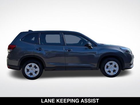 Used 2022 Subaru Forester AWD/4WD image 9