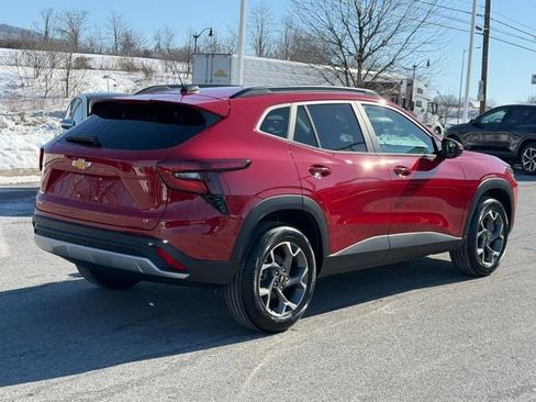 New 2026 Chevrolet Trax LT w/ Driver Confidence Package image 13