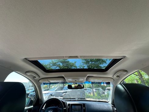 Used 2015 INFINITI Q40 AWD w/ Moonroof Package image 21