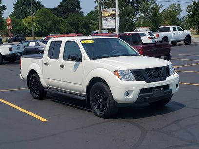 Used 2021 Nissan Frontier SV w/ Midnight Edition Floor Mats