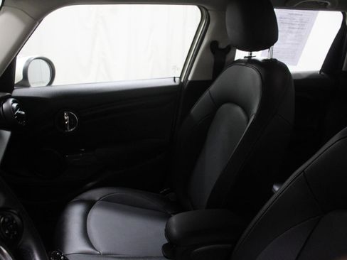 Used 2021 MINI Cooper 4-Door Hardtop w/ Storage Package FWD image 25
