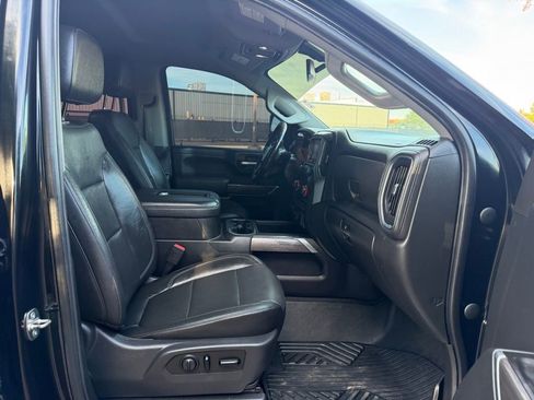 Used 2020 Chevrolet Silverado 2500 LTZ w/ LTZ Plus Package image 17