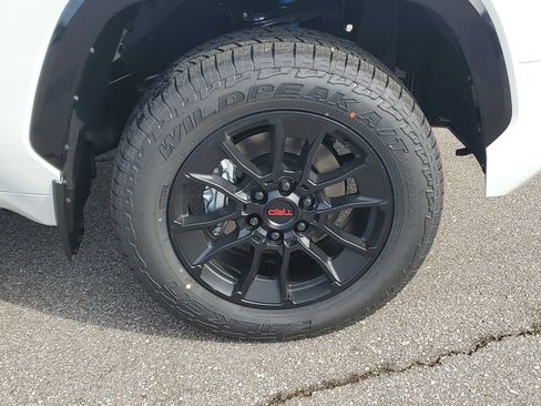 New 2026 Toyota Tundra Platinum AWD/4WD image 6
