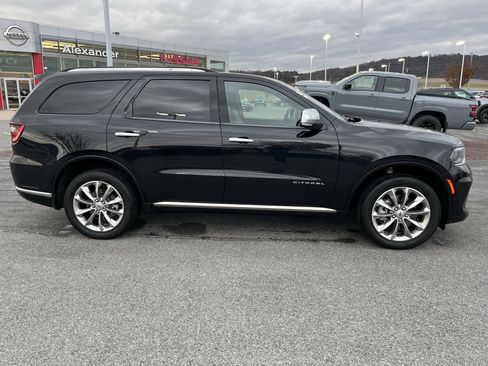 Used 2023 Dodge Durango Citadel image 2