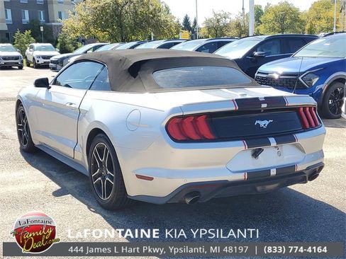 Used 2018 Ford Mustang Premium image 6