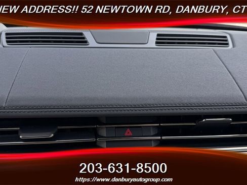 Used 2023 Land Rover Range Rover SE AWD/4WD image 22