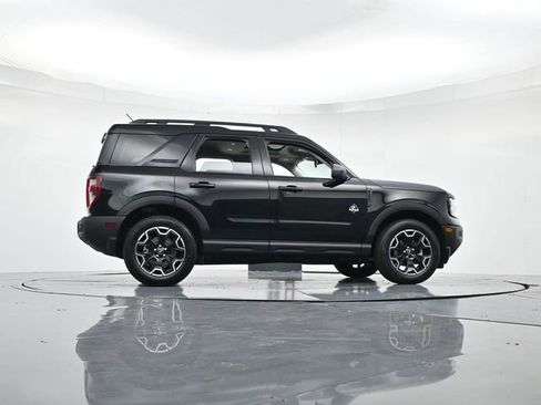 New 2025 Ford Bronco Sport Outer Banks w/ Outer Banks Tech Package+ AWD/4WD image 32