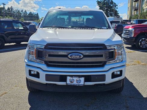 Used 2018 Ford F150 XLT w/ Equipment Group 302A Luxury AWD/4WD image 3