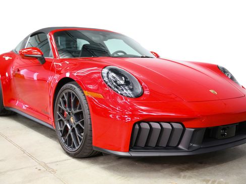 Used 2026 Porsche 911 Targa 4 GTS AWD/4WD image 3
