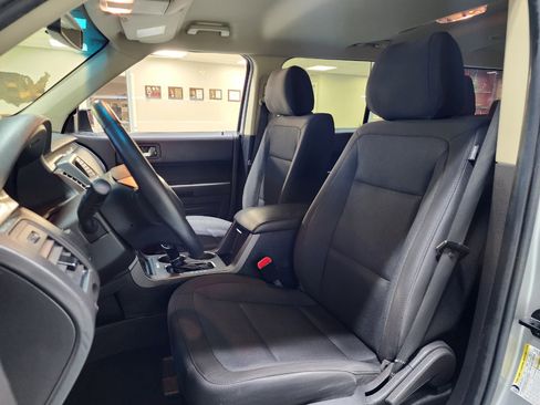Used 2019 Ford Flex SE image 15