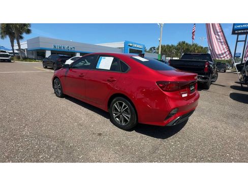 Used 2023 Kia Forte LXS FWD image 4