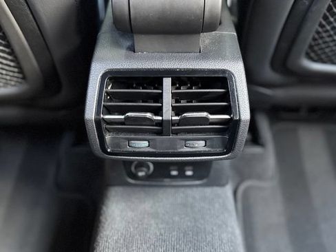 Used 2025 Audi Q3 2.0T Premium AWD/4WD image 34