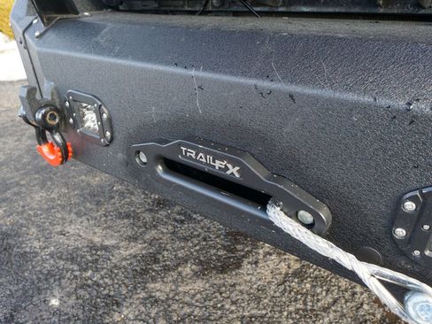 Used 2018 GMC Sierra 2500 SLE image 11