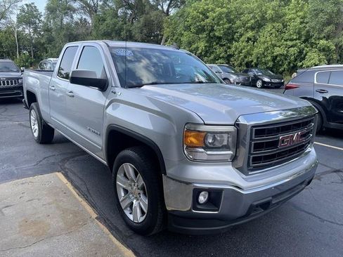 Used 2015 GMC Sierra 1500 SLE w/ SLE Value Package AWD/4WD image 2