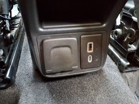 Used 2023 Chevrolet TrailBlazer LT w/ Convenience Package AWD/4WD image 13