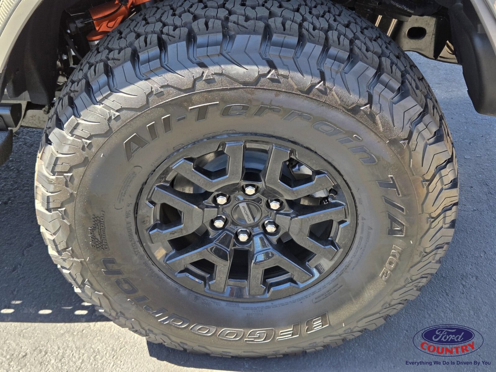 New 2026 Ford Bronco Raptor w/ Interior Carbon Fiber Pack AWD/4WD image 5