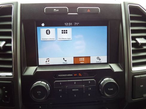 Used 2015 Ford F150 XLT w/ Equipment Group 302A Luxury image 17