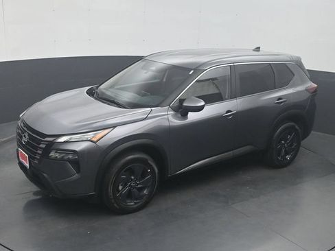 Used 2026 Nissan Rogue SV FWD image 20