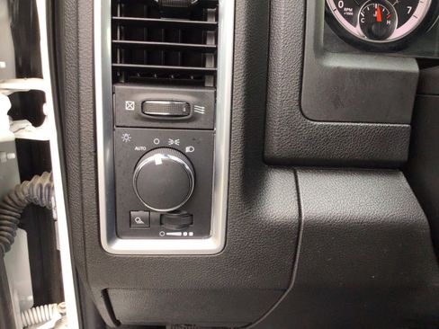 Used 2024 RAM 1500 Classic Warlock RWD image 24