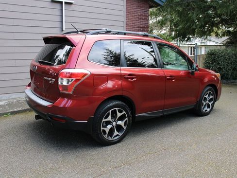 Used 2014 Subaru Forester 2.0XT Touring AWD/4WD image 3