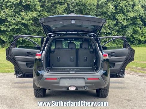 Used 2025 Nissan Pathfinder Rock Creek AWD/4WD image 41