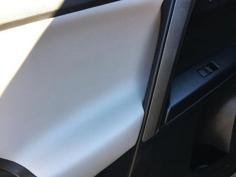 Used 2016 Toyota RAV4 XLE image 12