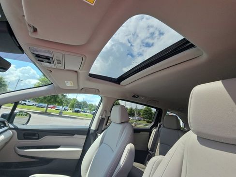 New 2026 Honda Odyssey EX-L image 17