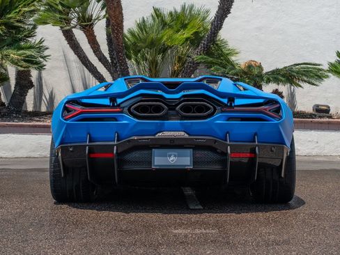 Used 2025 Lamborghini Revuelto AWD/4WD image 4