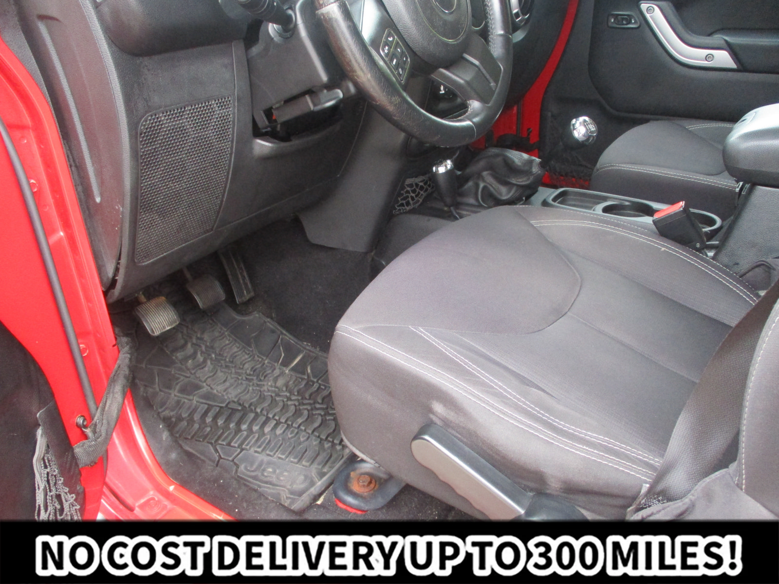 Used 2013 Jeep Wrangler Unlimited Sahara w/ Mopar Chrome Edition Group AWD/4WD image 20