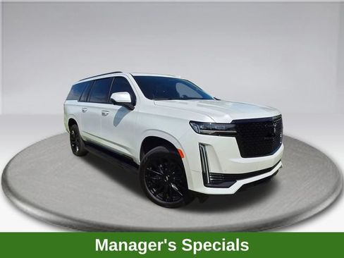 Used 2024 Cadillac Escalade ESV Premium Luxury AWD/4WD image 2