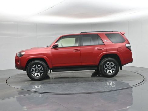 Used 2024 Toyota 4Runner TRD Off-Road image 28