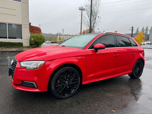 Used 2018 Audi A3 e-tron Prestige w/ Prestige Package image 5