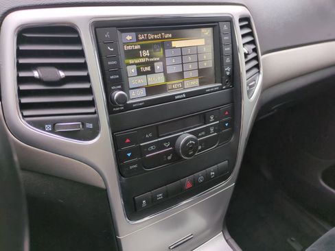 Used 2013 Jeep Grand Cherokee Trailhawk image 26