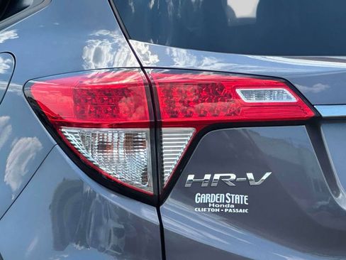 Certified 2022 Honda HR-V EX image 8